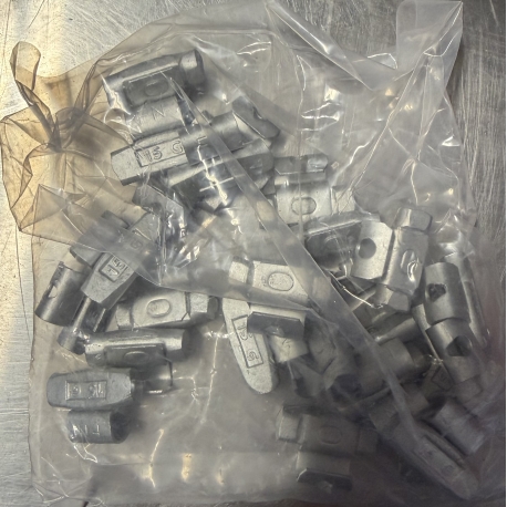 Plombs à balancer FN 15 g à clip – Plaqués zinc (Paquet de 25)