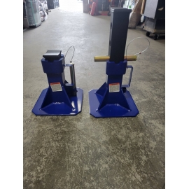 Pair of Pin Style Jack Stand, Short Style, 22 Ton Cap 10455