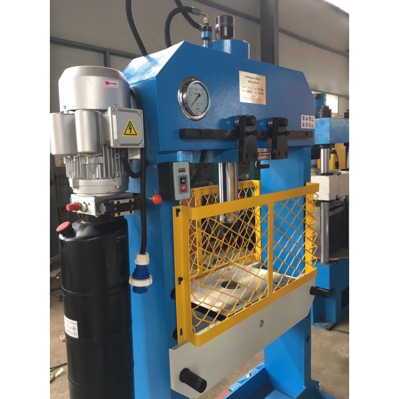 Presse Hydraulique Electrique Industrielle Avec Cage De Protection Et Tete Glissante Hp50m Centre Outils Plus